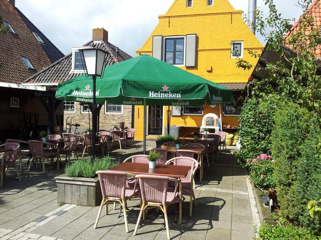 Hotel De Stadsboerderij/ Eetcafe De Brabander Hindeloopen Exterior foto